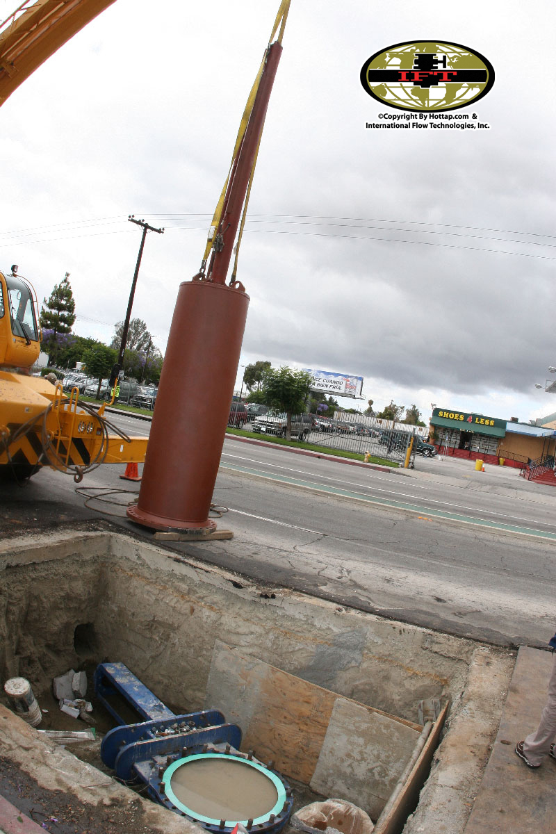 Click to magnify/shrink In Carson California, We Line stopped two 54 inch steel concrete pipe with 150 PSI.